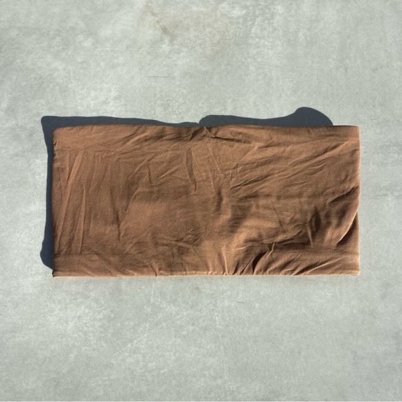 SKIMS FITS EVERYBODY BANDEAU | JASPER - Picture 2 of 4